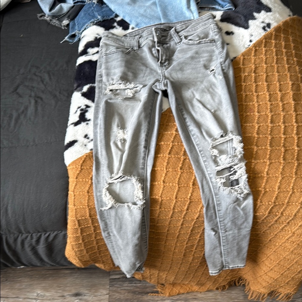 Distressed Gray Women's Jeans